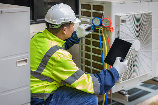Professional Hvac technician working in Fulshear, TX